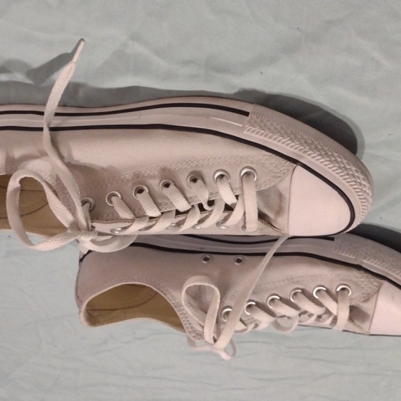 Converse - Picture 11 of 12